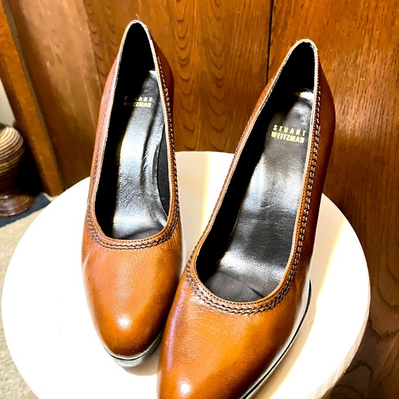 Stuart Weitzman classic womens dress heels - Picture 2 of 4